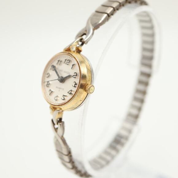 Vintage Helbros Round Gold Tone Cocktail 20mm Watch Silver Stretch w New Battery - Picture 11 of 13